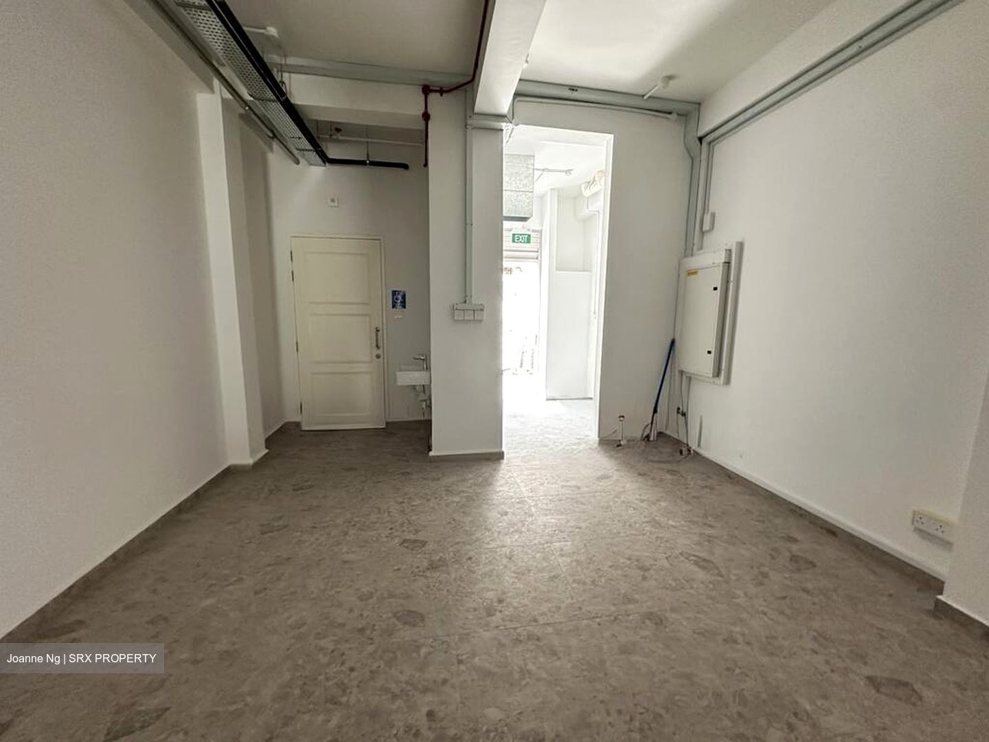 Rowell Road (D8), Retail #570487201